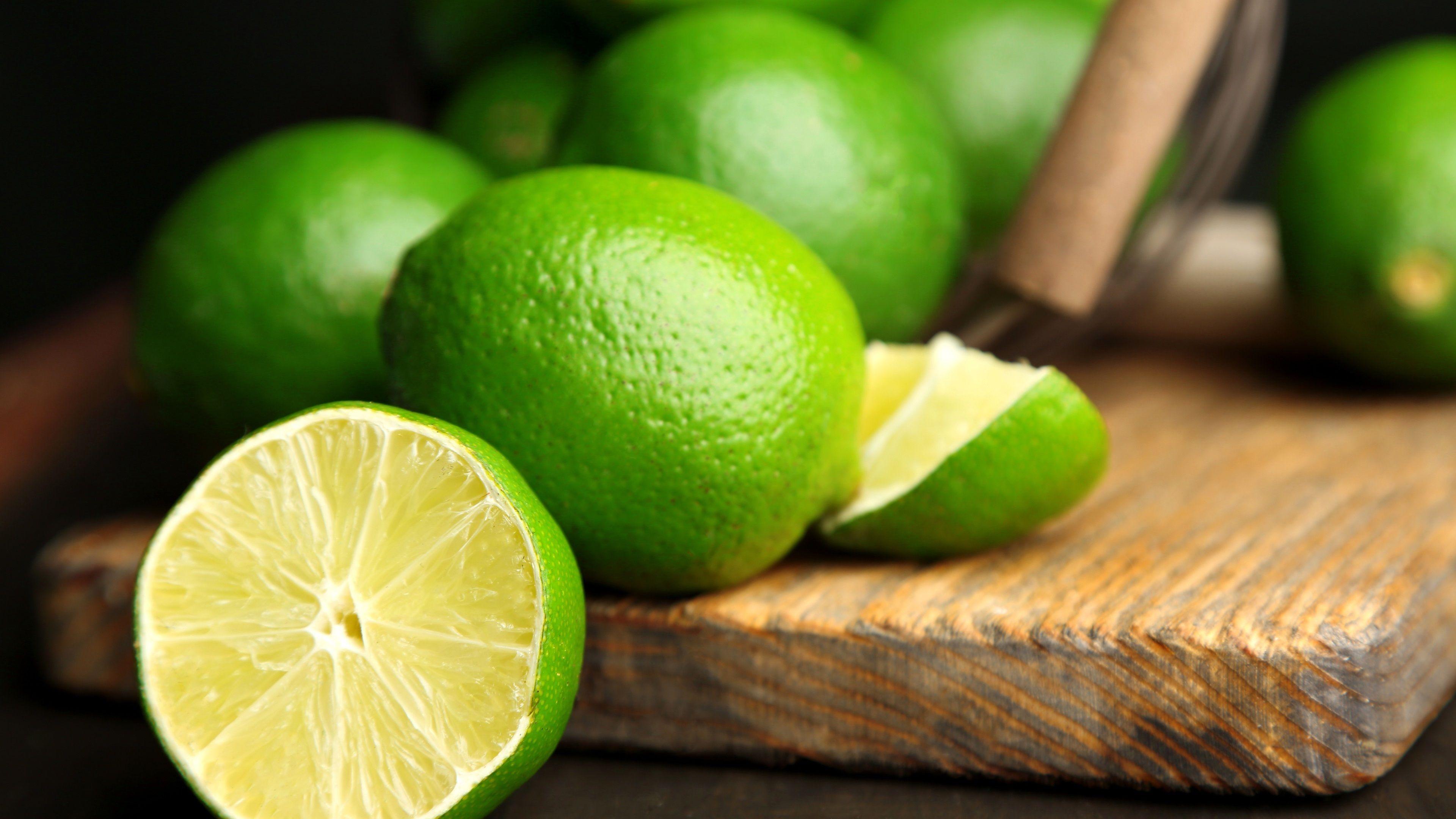 Summer fruits, green lime citrus wallpaper