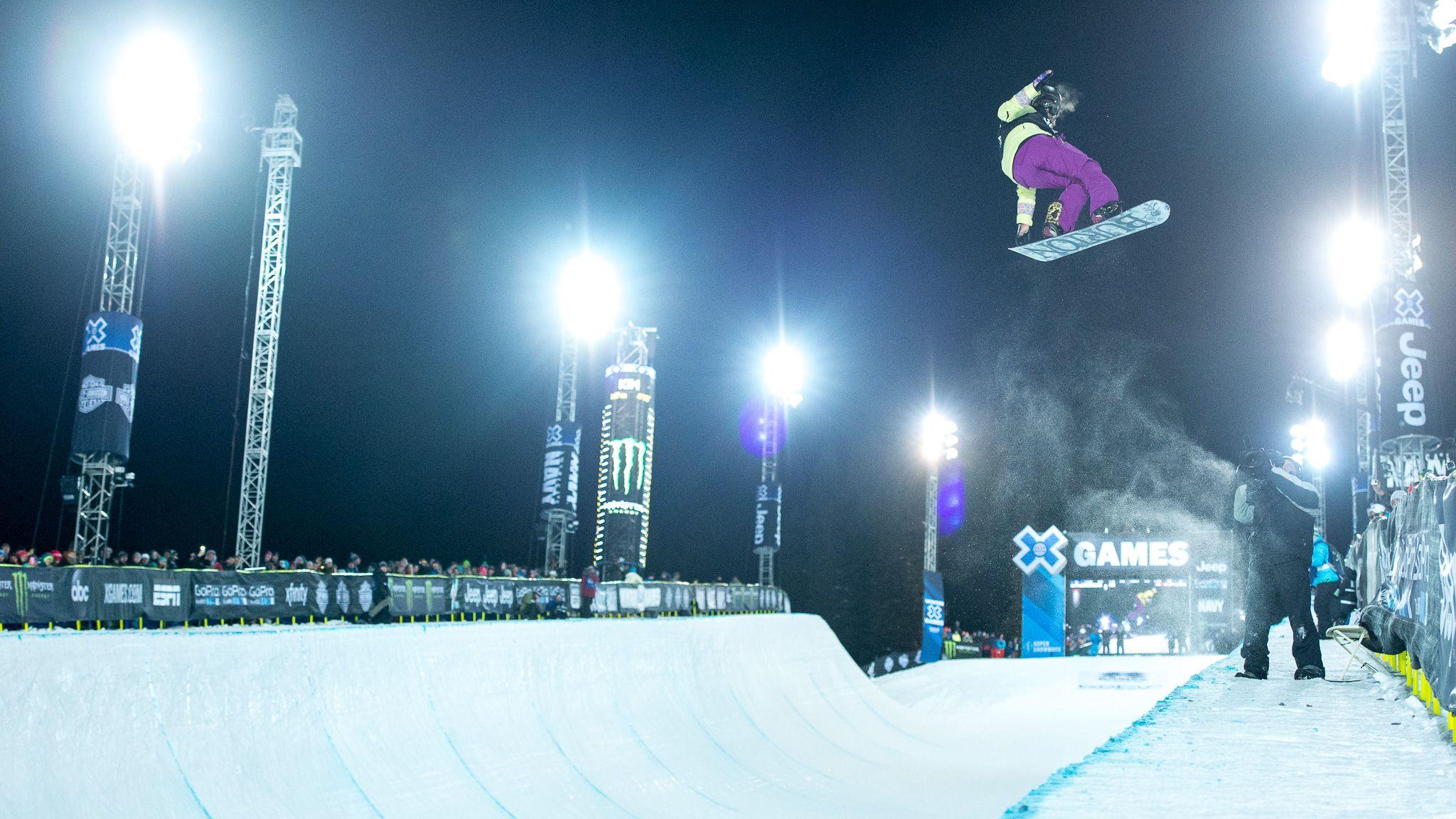 Chloe Kim wins gold in Women's Snowboard SuperPipe