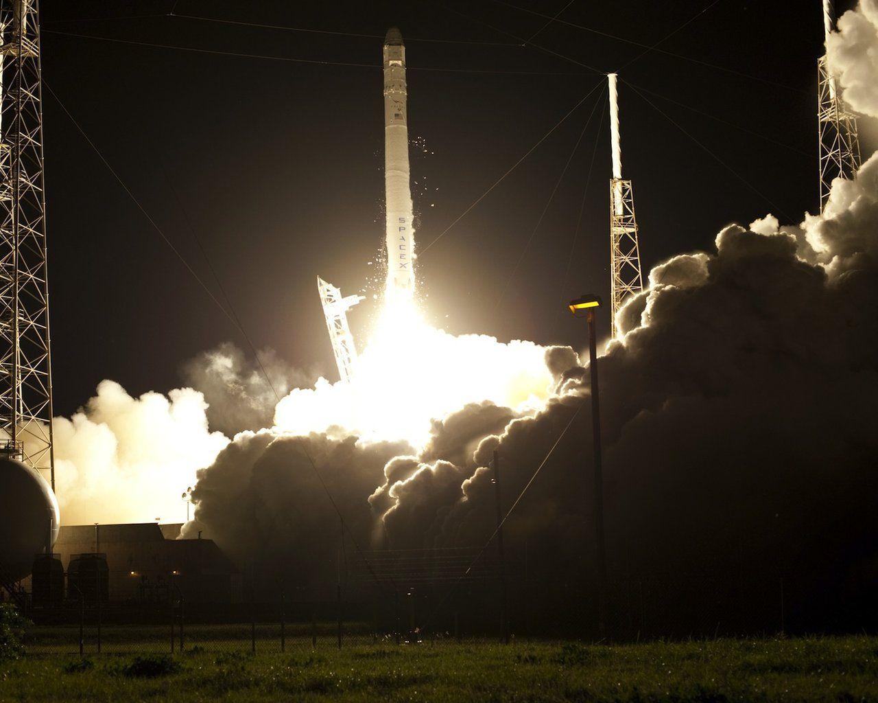 Engines Ignite for SpaceX's Falcon 9 Launch Space Wallpaper