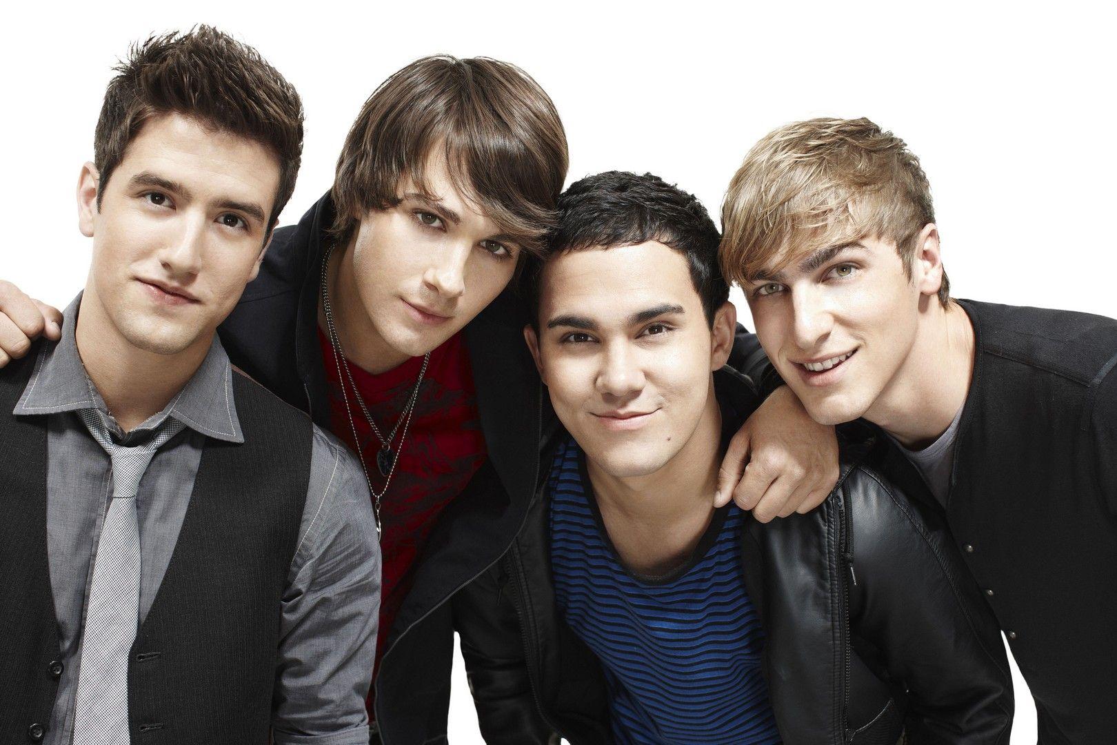 Pictured: (l R) Logan (Logan Henderson), James (JamesMaslow