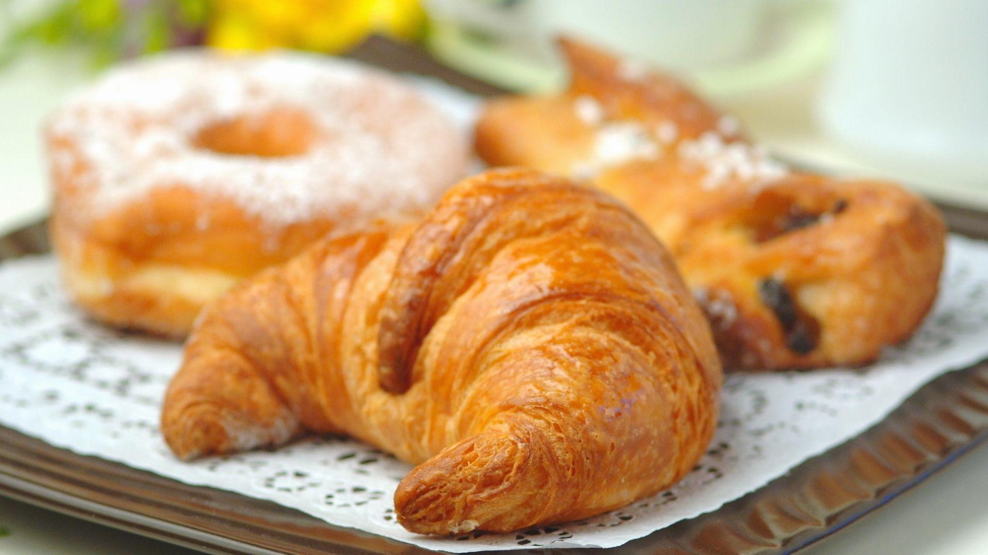 Croissant Wallpapers - Wallpaper Cave