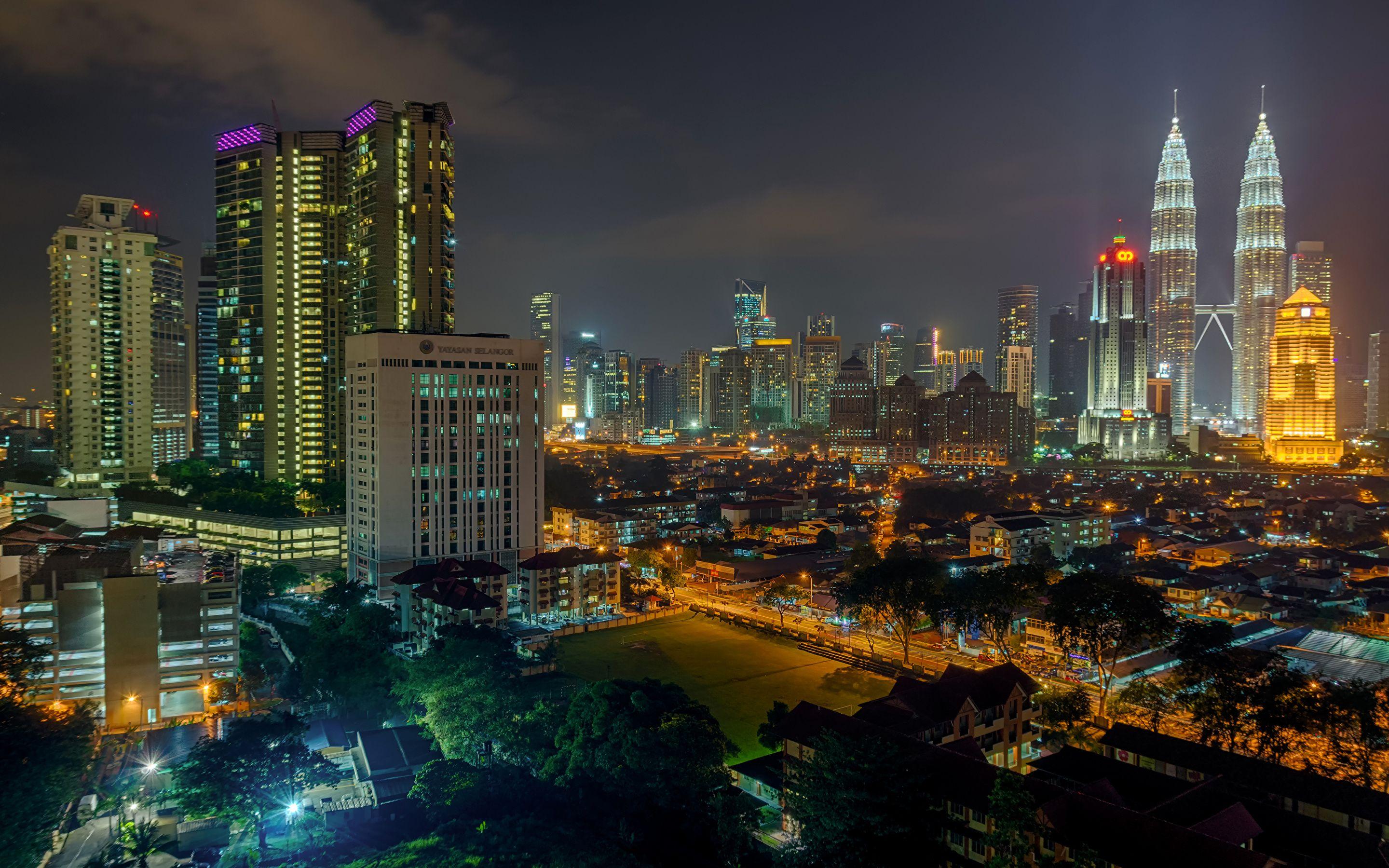 Wallpaper Kuala Lumpur Malaysia Night Skyscrapers Cities 2880x1800