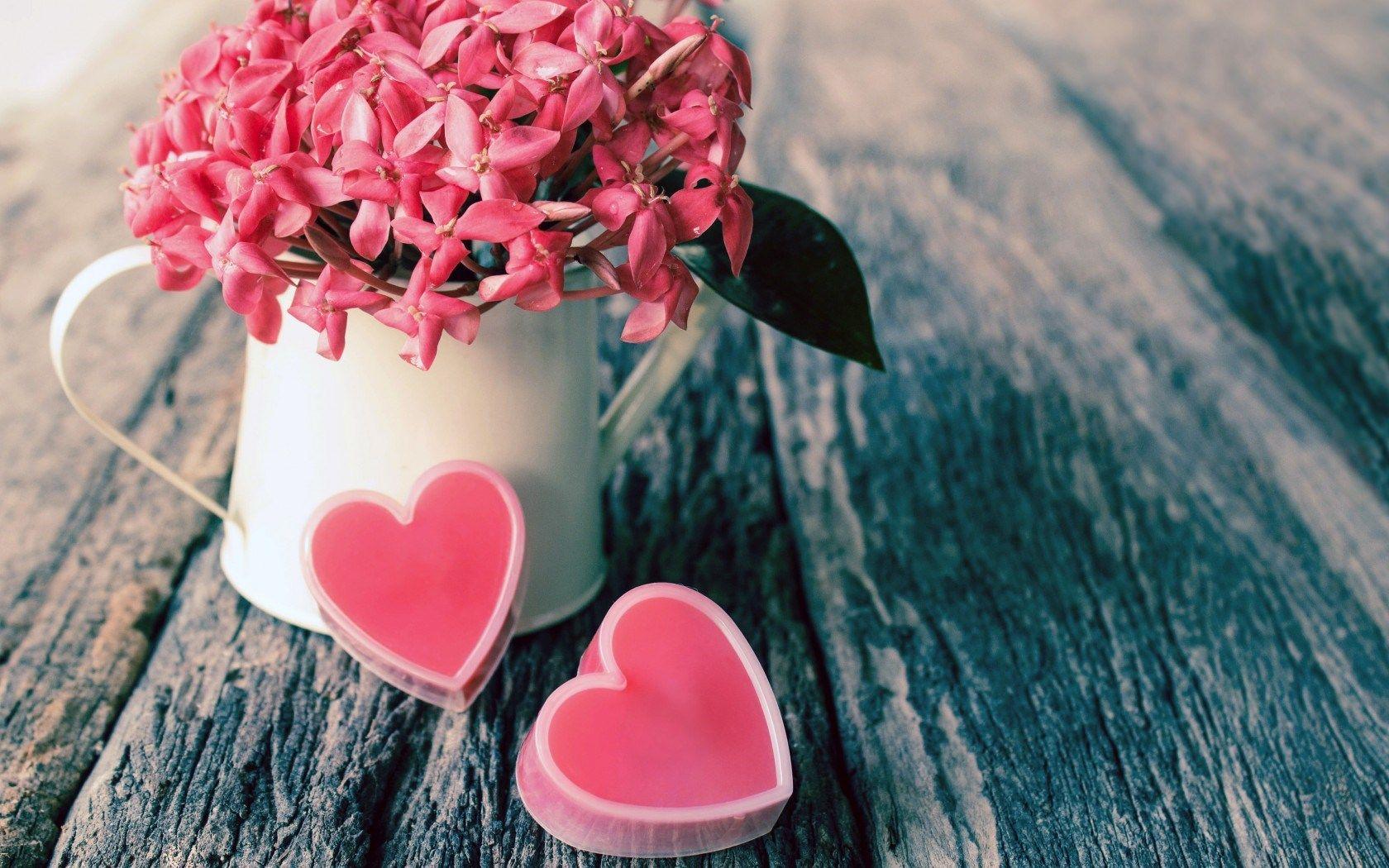 vase flowers pink hearts love Desktop Wallpaperk HD