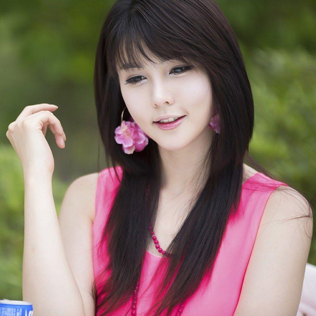 Beautiful Korean Actress Wallpaper Gadget and PC Wallpaper