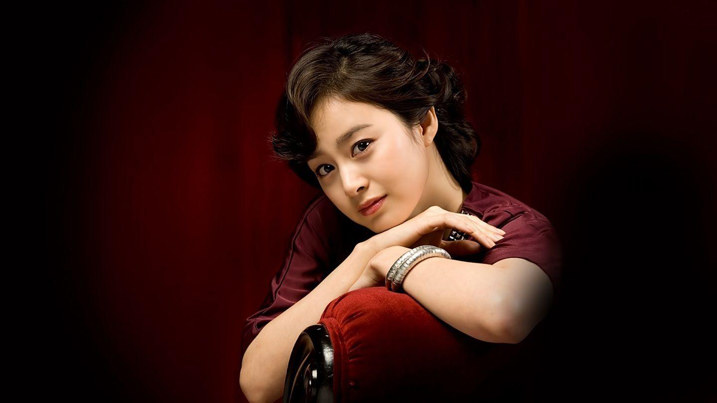 kim tae hee. Actress wallpaper