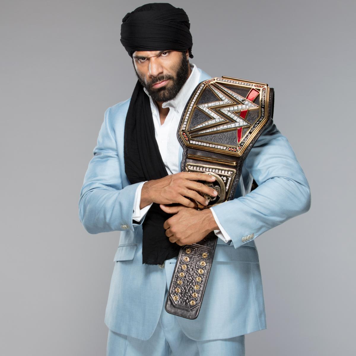 Jinder Mahal's photohoot with the stolen WWE Championship: photo