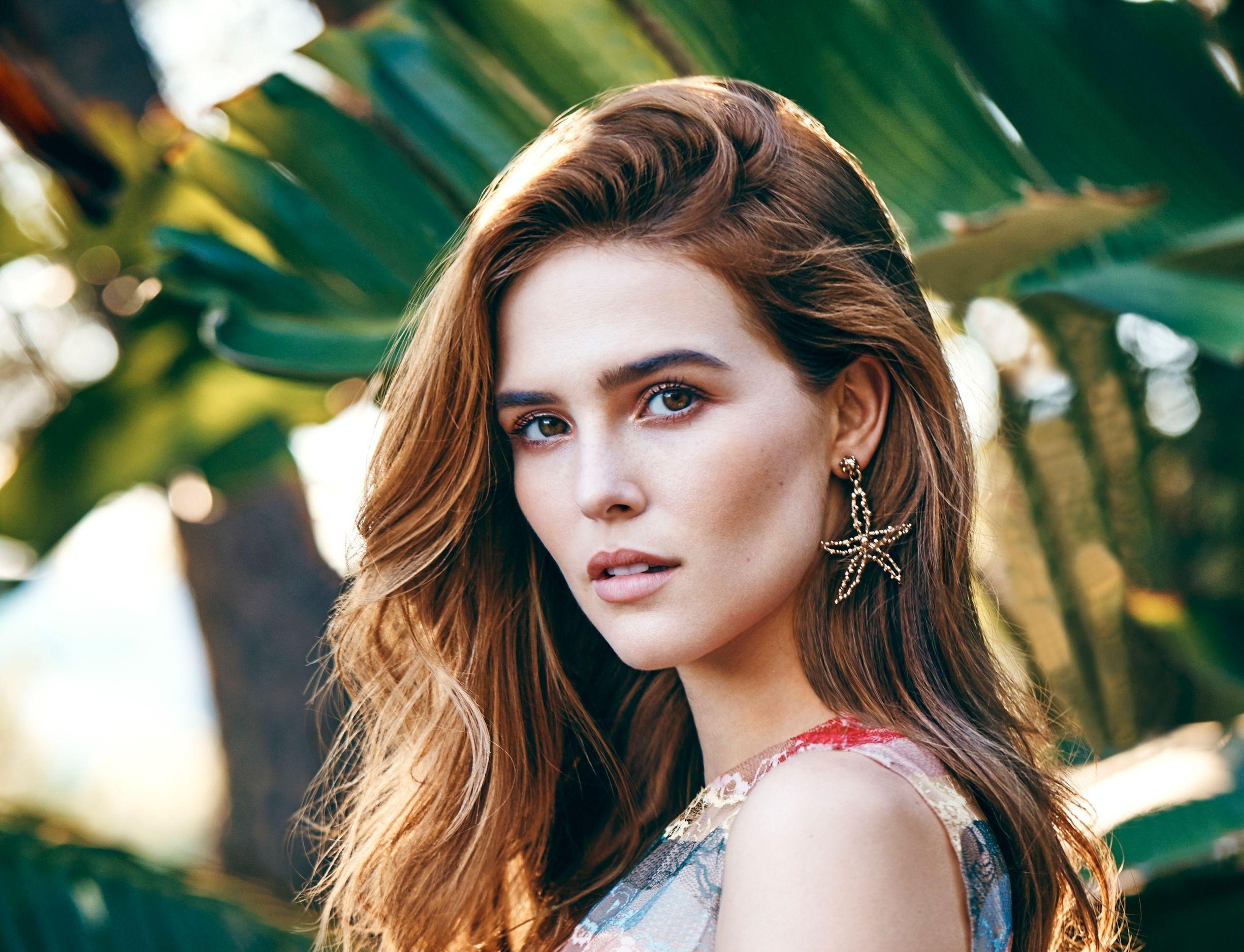 Zoey Deutch Full HD Wallpaper and Background Imagex1875