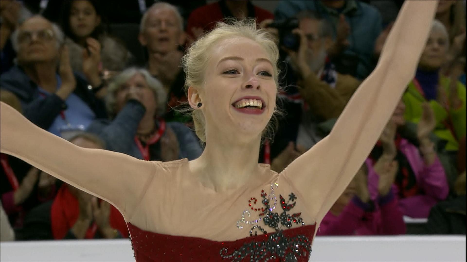 Breakout star Bradie Tennell leads ladies short program at U.S