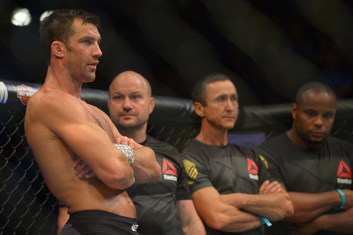 Luke Rockhold shuts down UFC President Dana White on Twitter