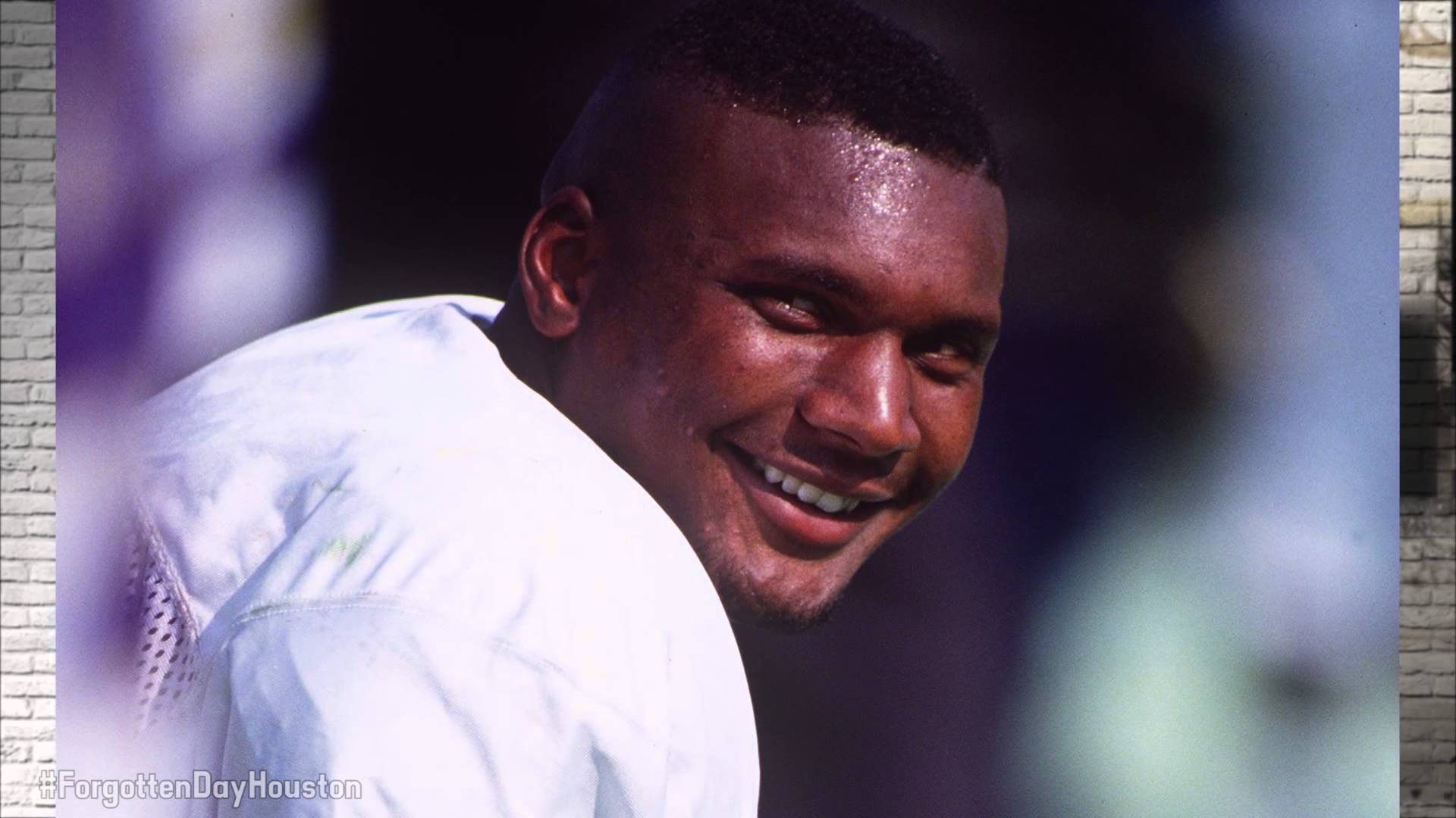 This Forgotten Day in Houston: Oilers Waffling on Steve 'Air