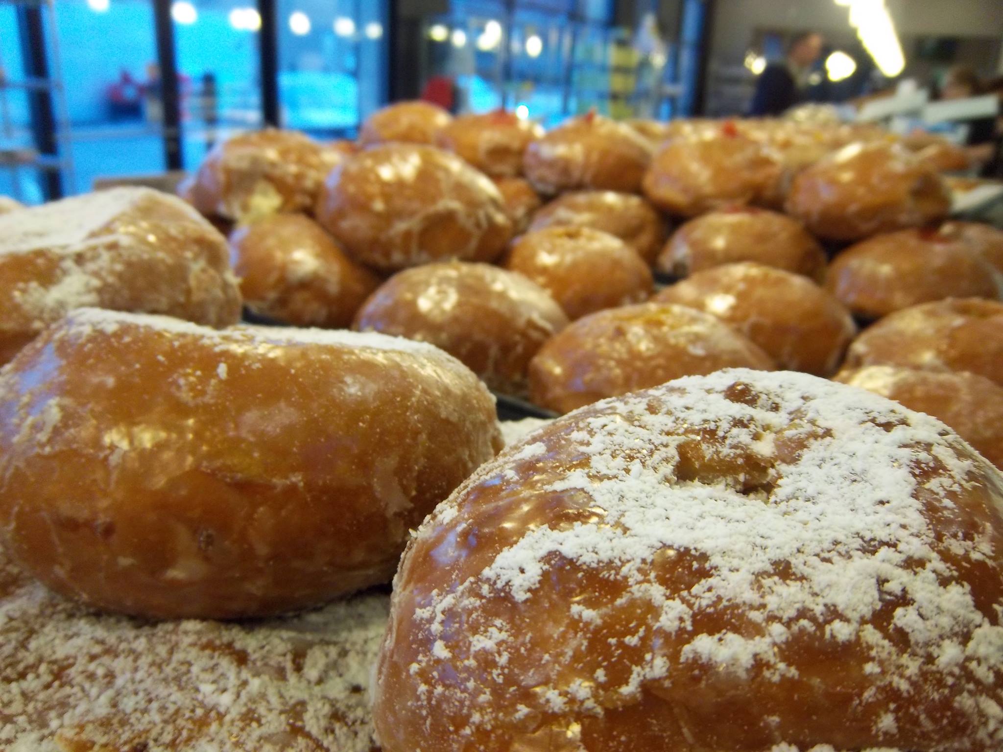 The Paczki Are Coming to Oakmont Bakery