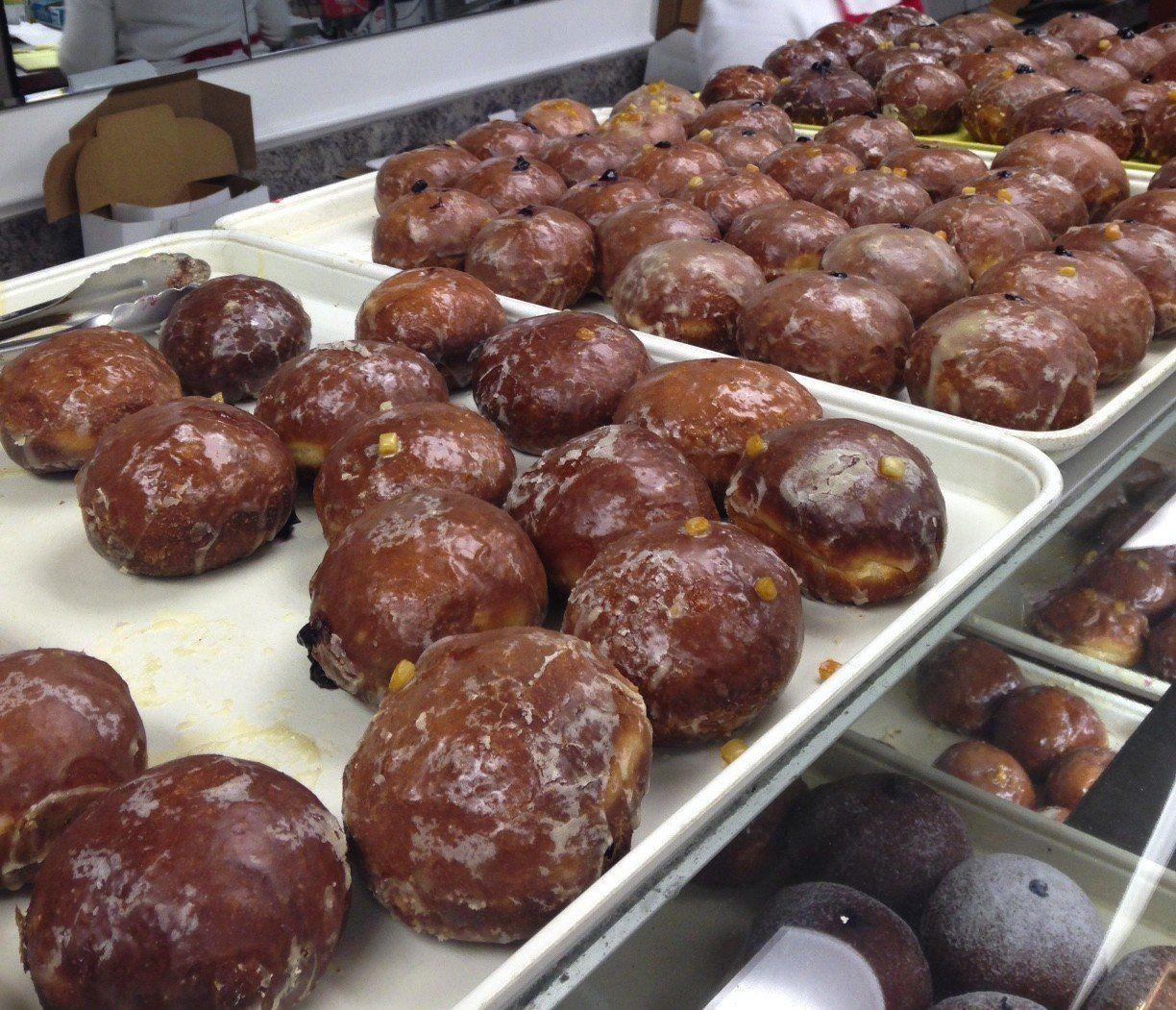 Paczki day specials from 37 Chicago restaurants and bakeries