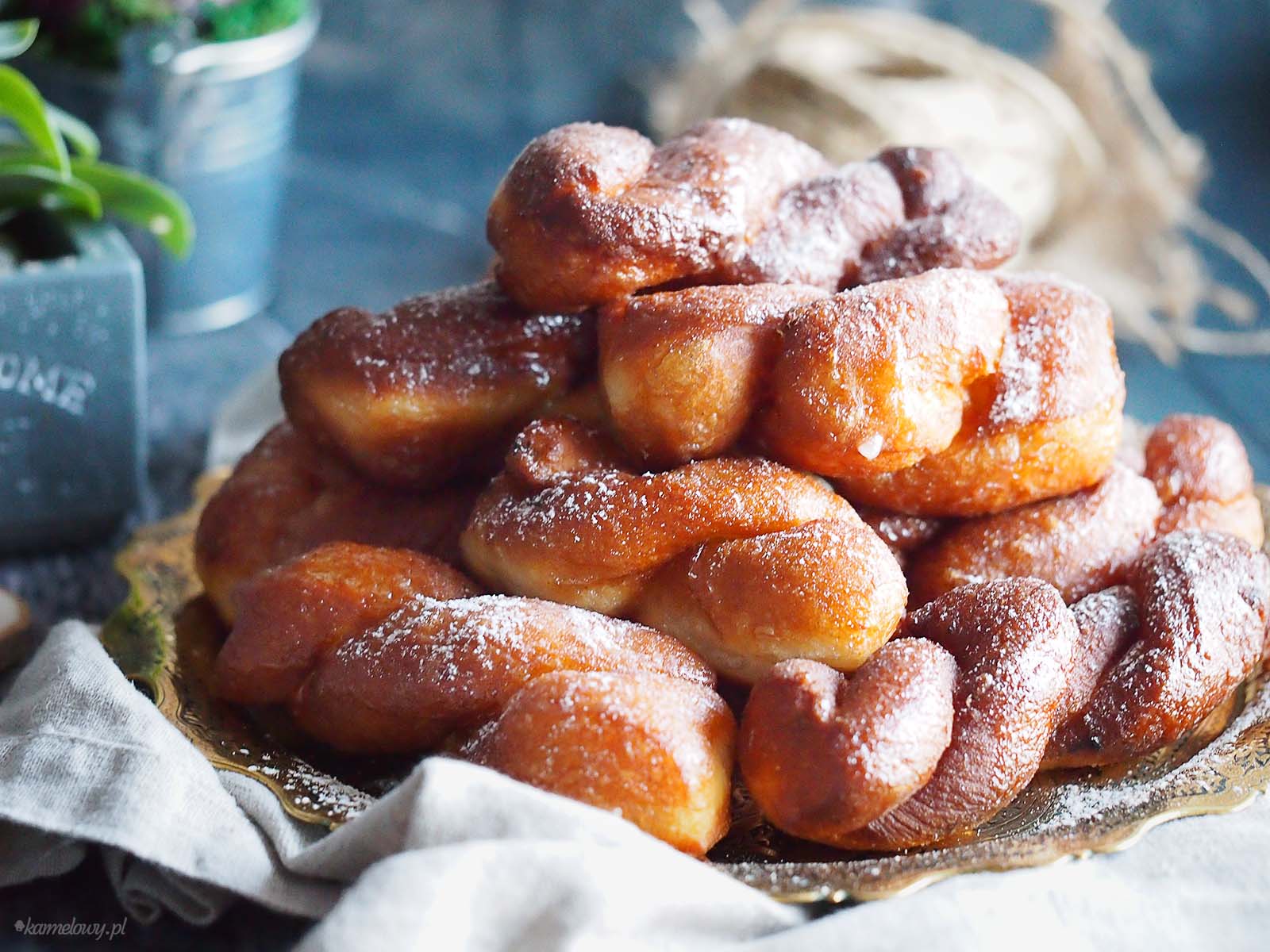 Zakręcone pączki / Twisted doughnuts blog kulinarny