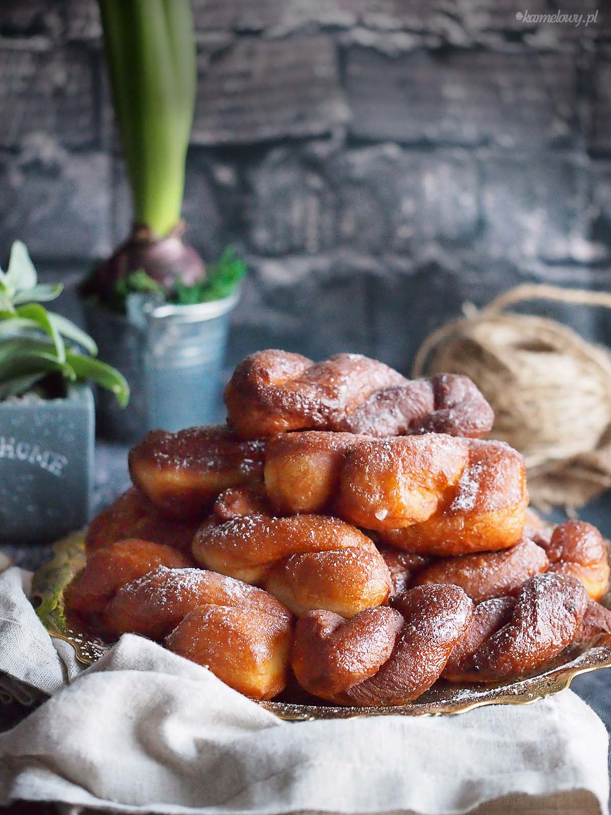 Zakręcone pączki / Twisted doughnuts blog kulinarny
