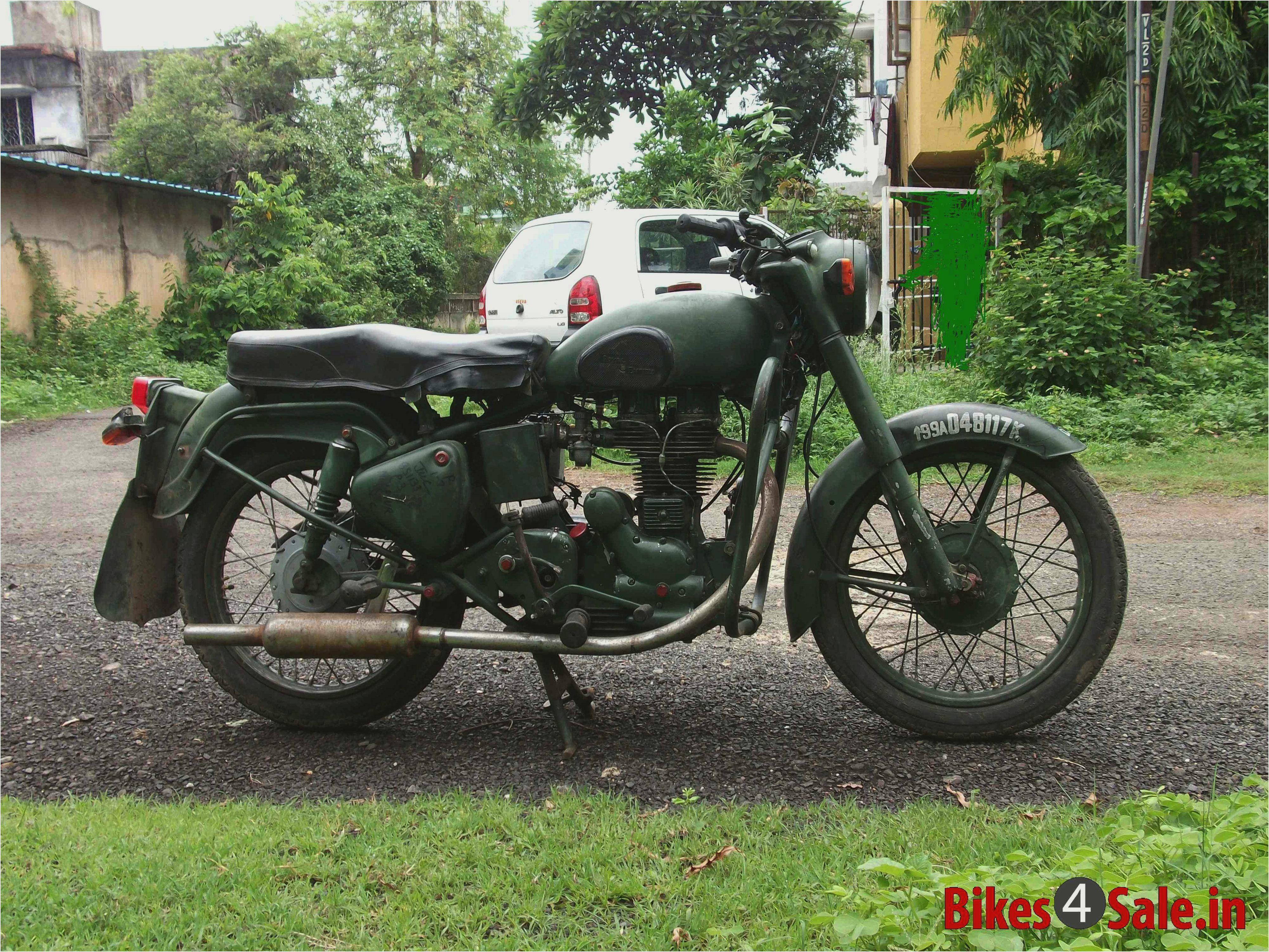 Royal Enfield Bullet 350 Army: pics, specs and information