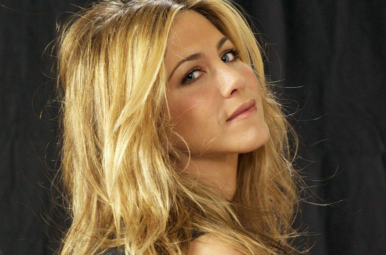 Pack: 678DCA, Jennifer Aniston, March 27, 2017 for PC & Mac