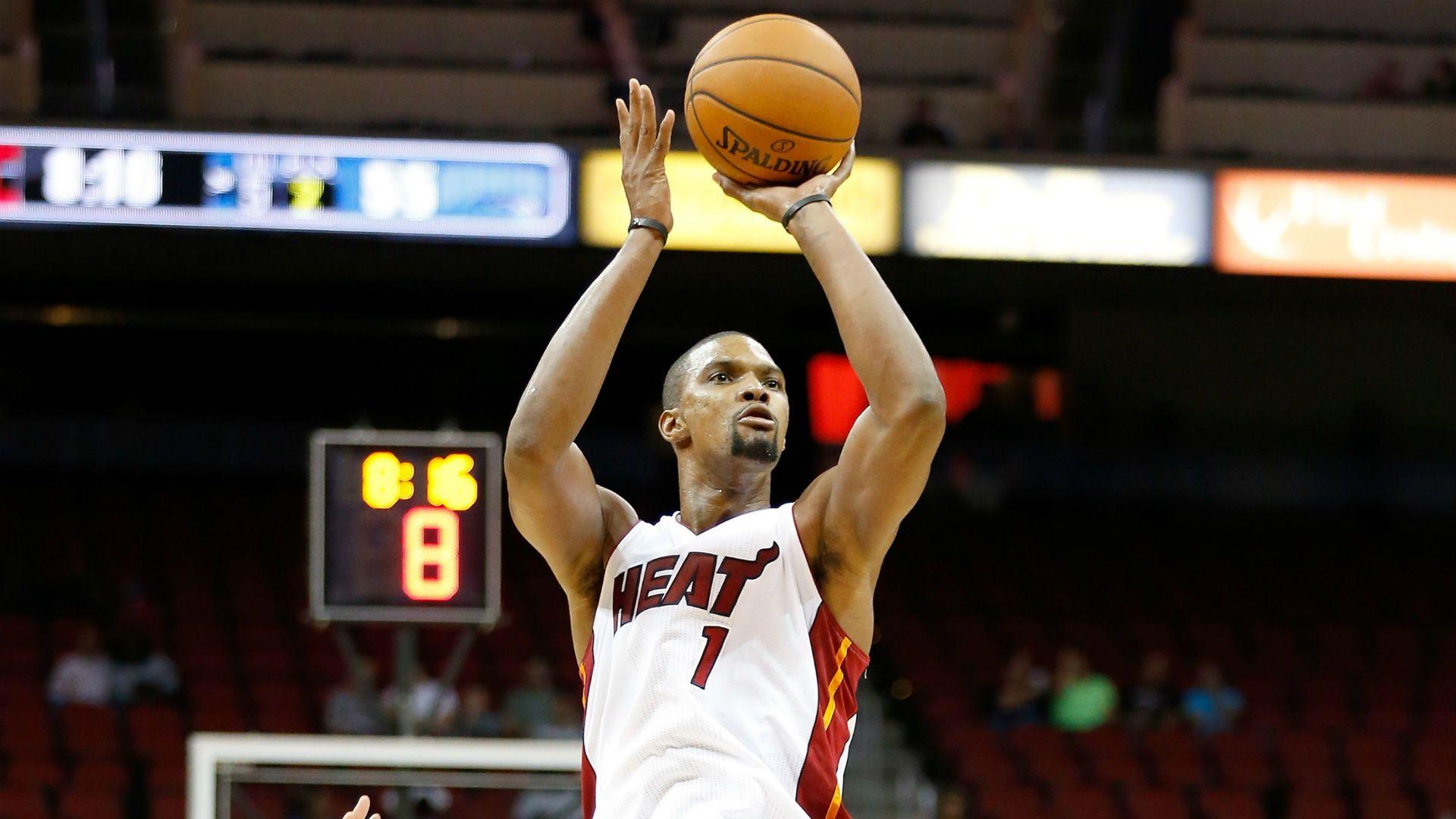 Chris Bosh follows Heat to Toronto while union steps in over