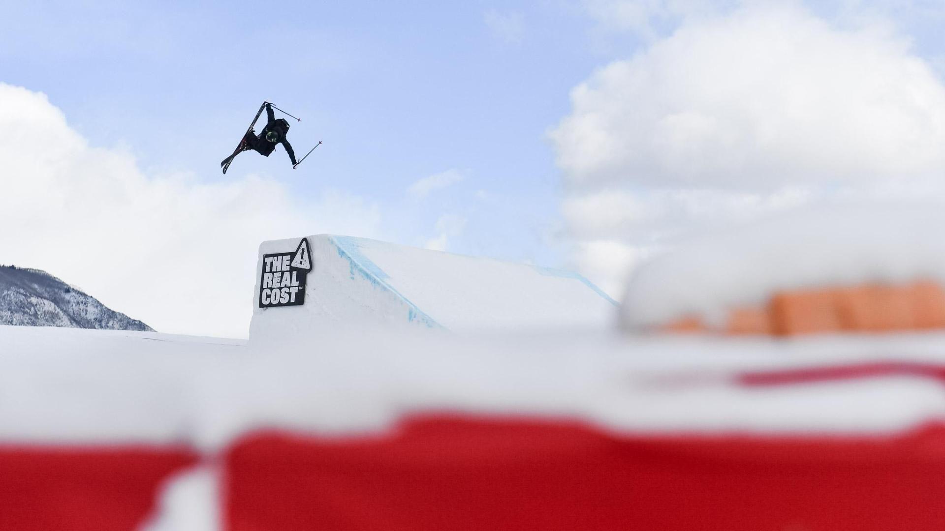 Gus Kenworthy qualifies first in Men's Ski Slopestyle