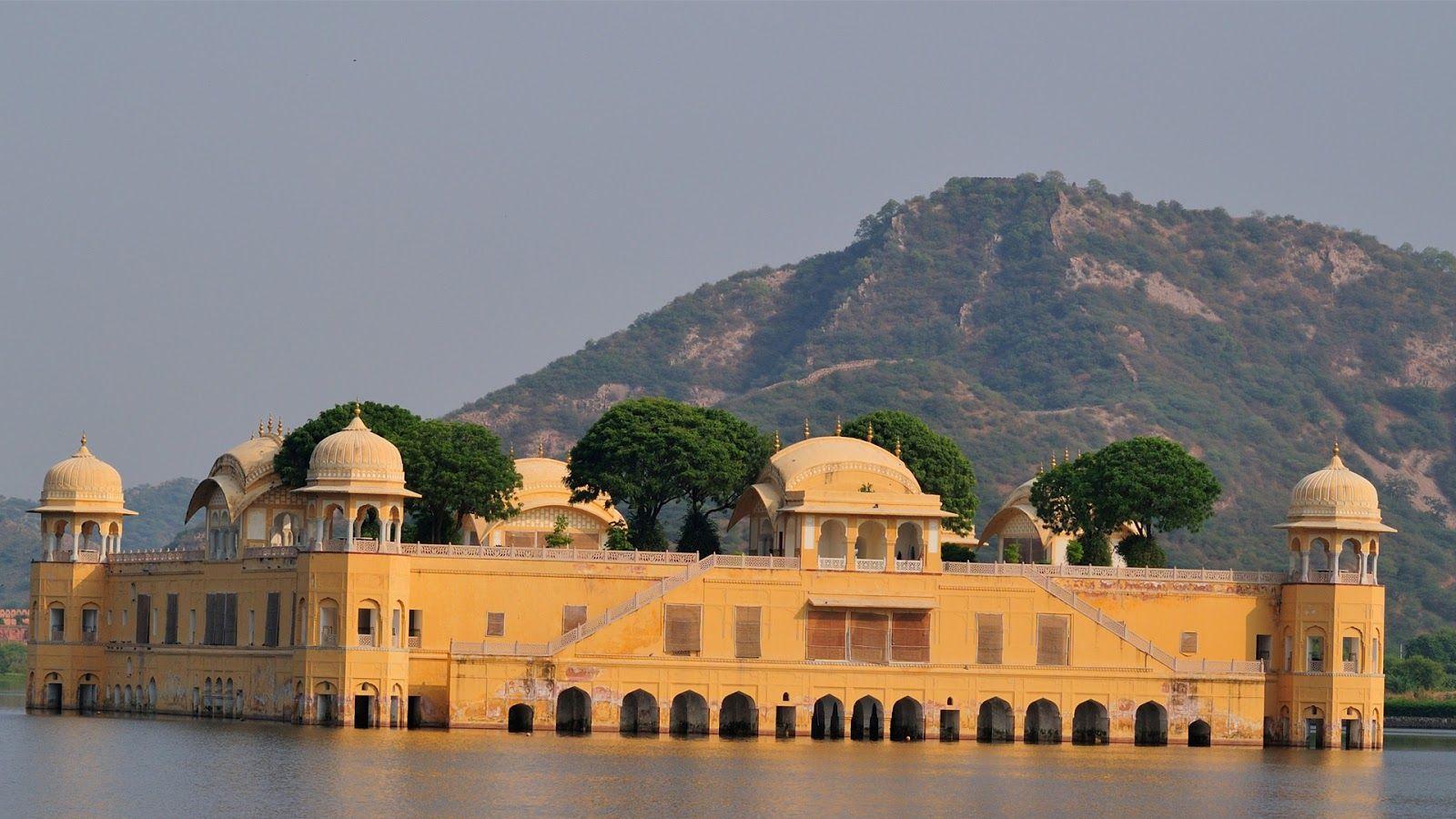 Jaipur Attractions nd Sightseeing Tours. With all its
