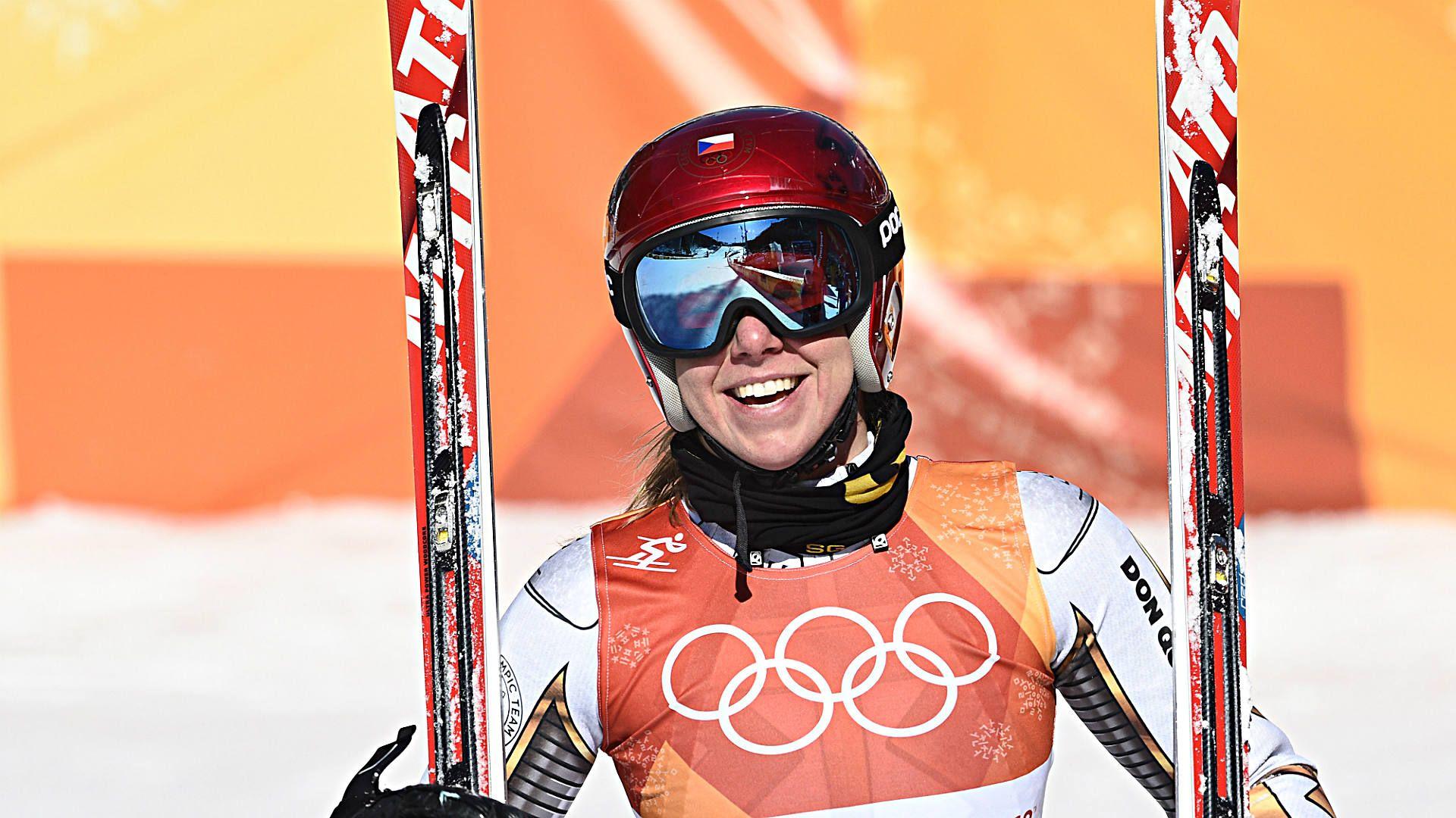 Czech snowboarder Ester Ledecka uses secondhand skis to win gold