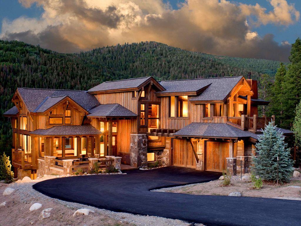 Luxury Mountain Houses