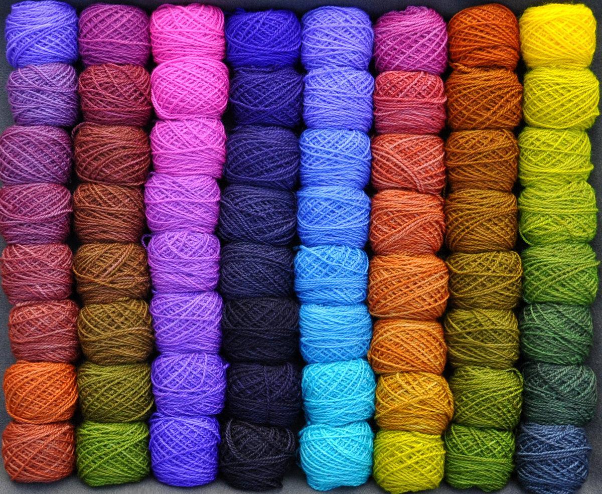 Цветные нитки для вязания