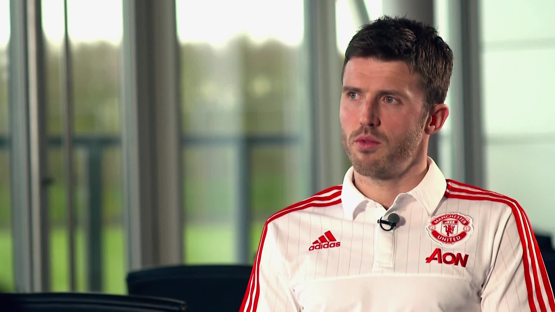Michael Carrick says Manchester United can win Premier League