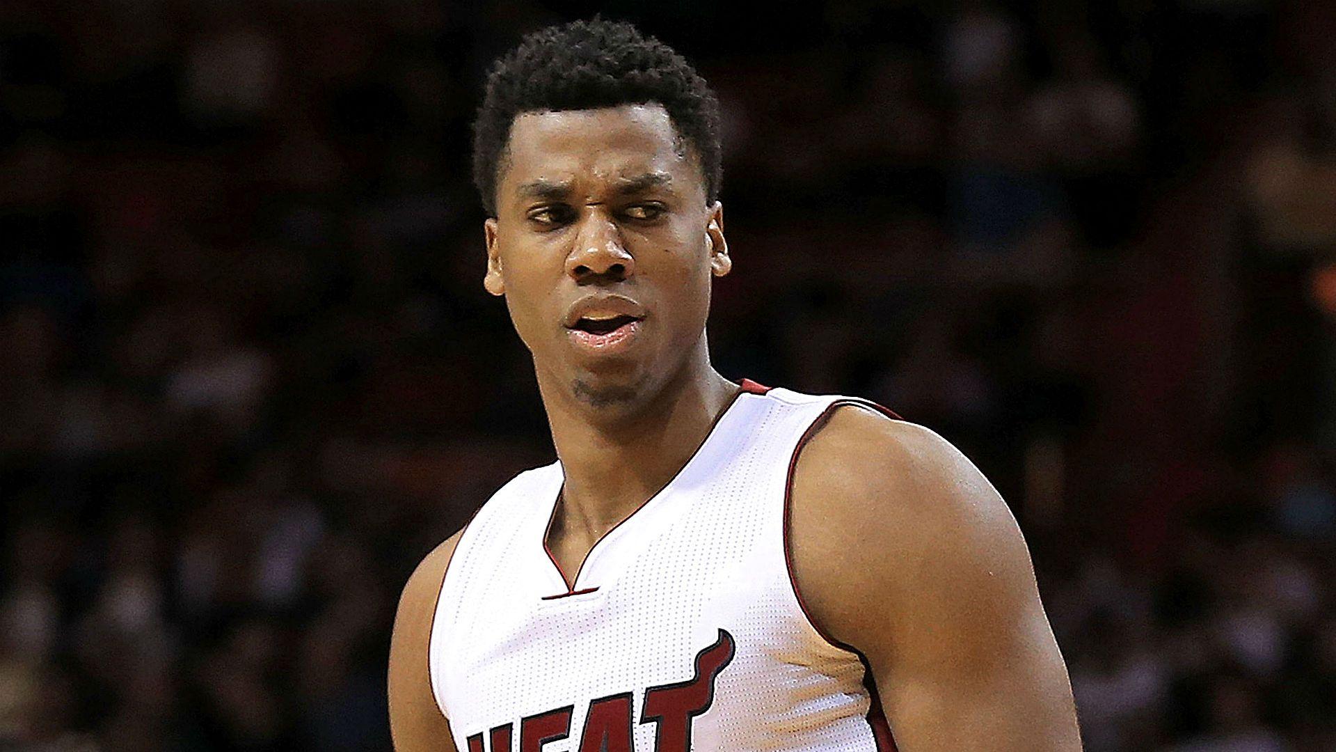 Heat's Hassan Whiteside not on same page with team on knee injury