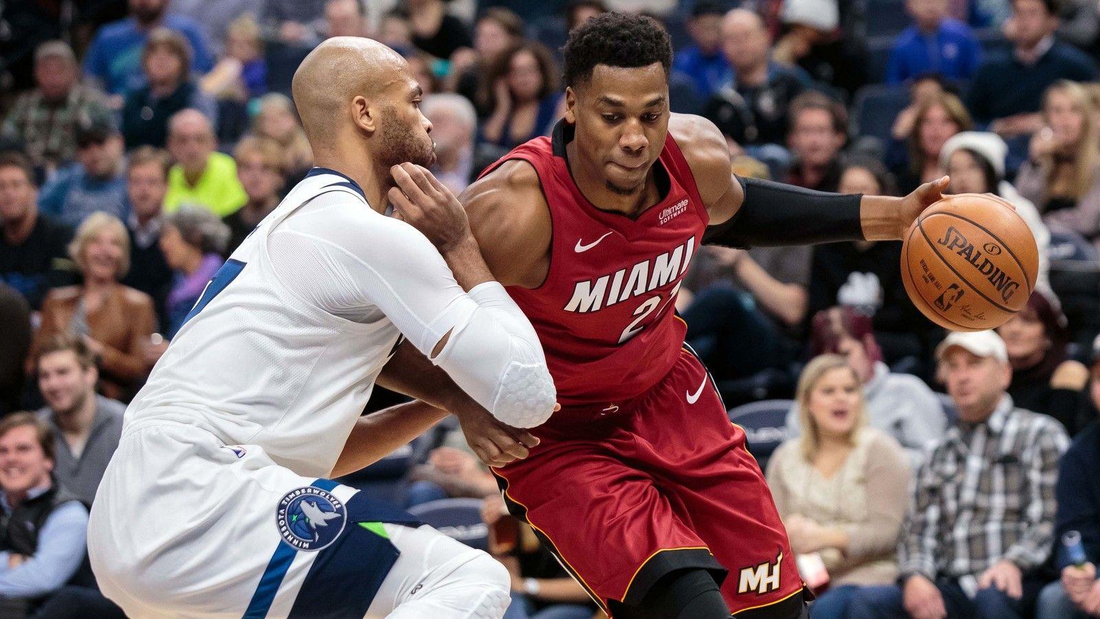 Heat's Hassan Whiteside sidelined with knee injury