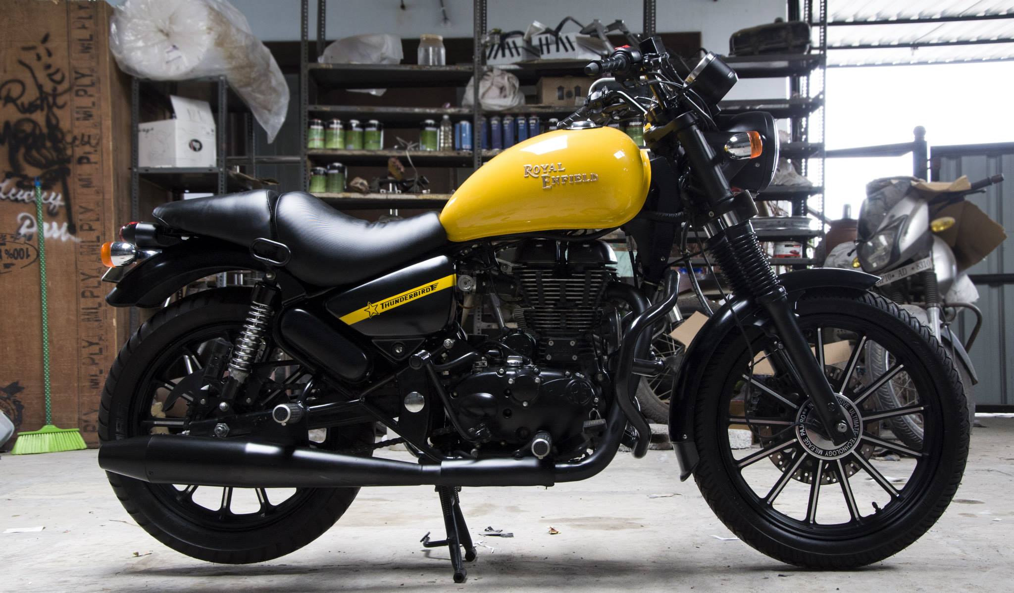 You Will Fall in Love with This Royal Enfield Thunderbird 500