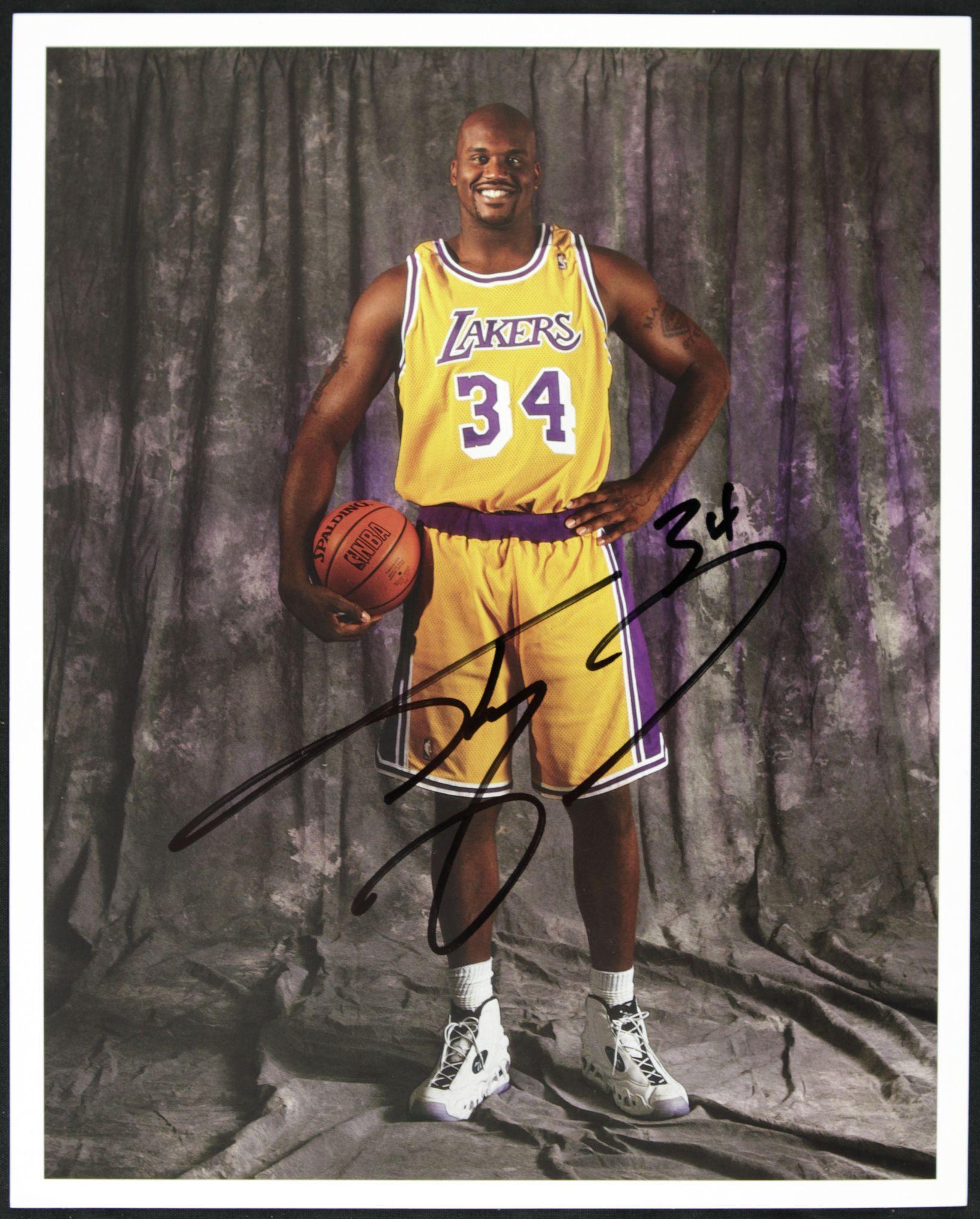 Lot Detail Shaquille O'Neal Los Angeles Lakers Signed 8 x