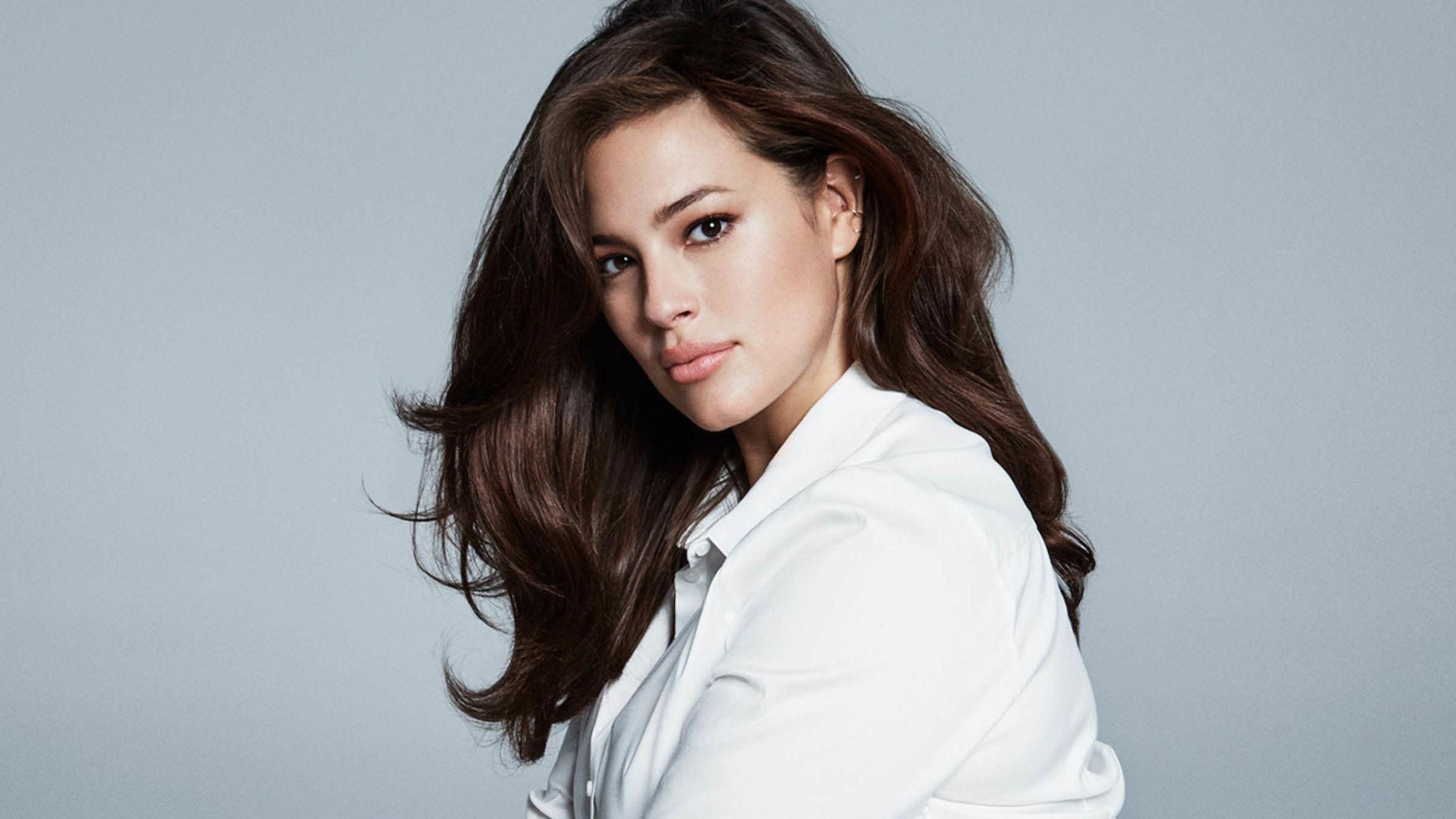 Ashley Graham Shared Her Food and Fitness Diary
