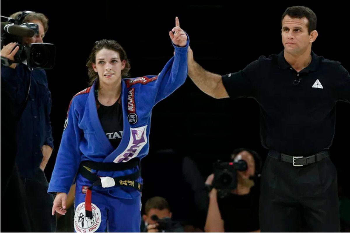 Mackenzie Dern aiming to make UFC debut in 2017