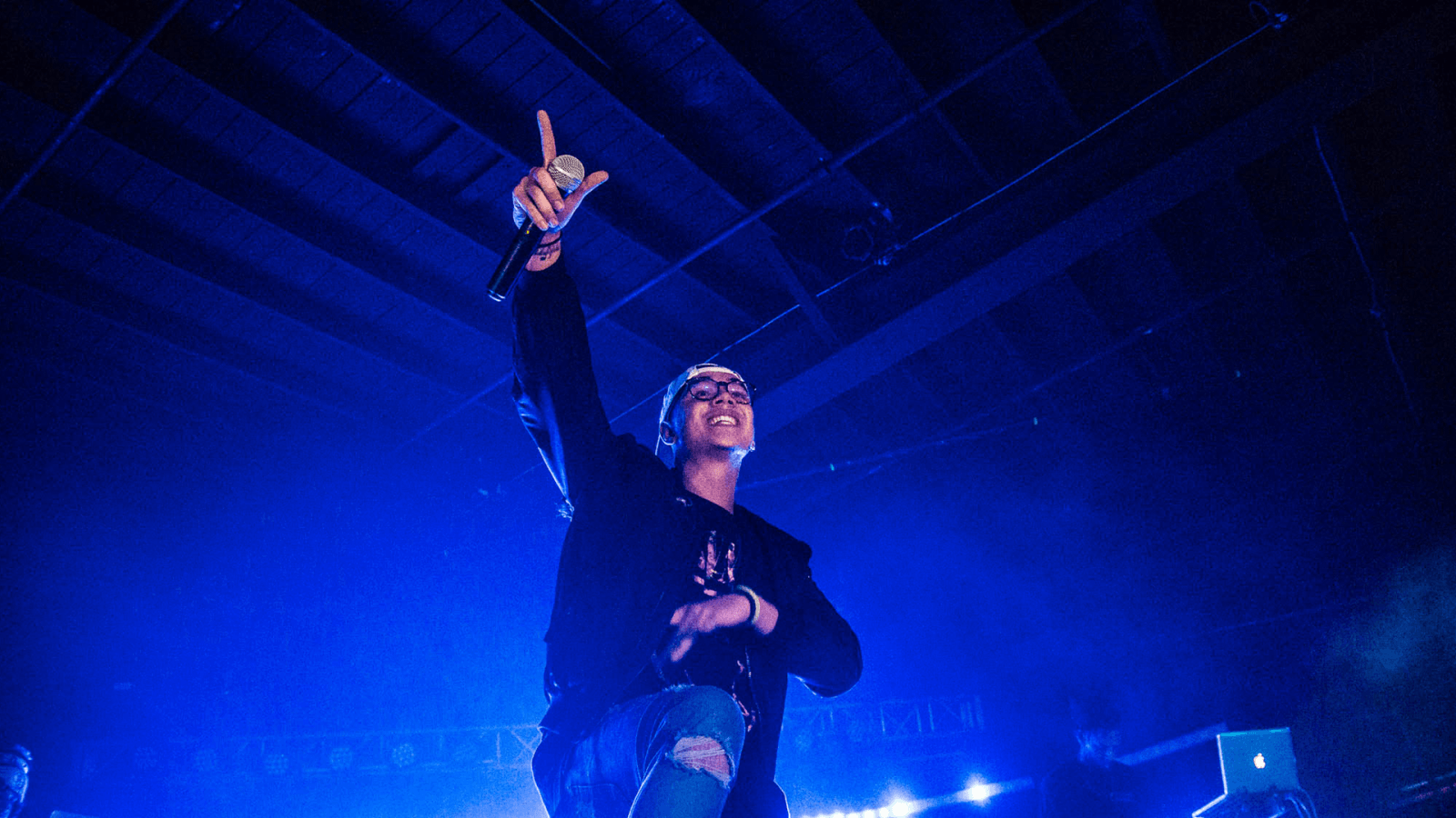 Photo Gallery: William Singe In Nashville, TN