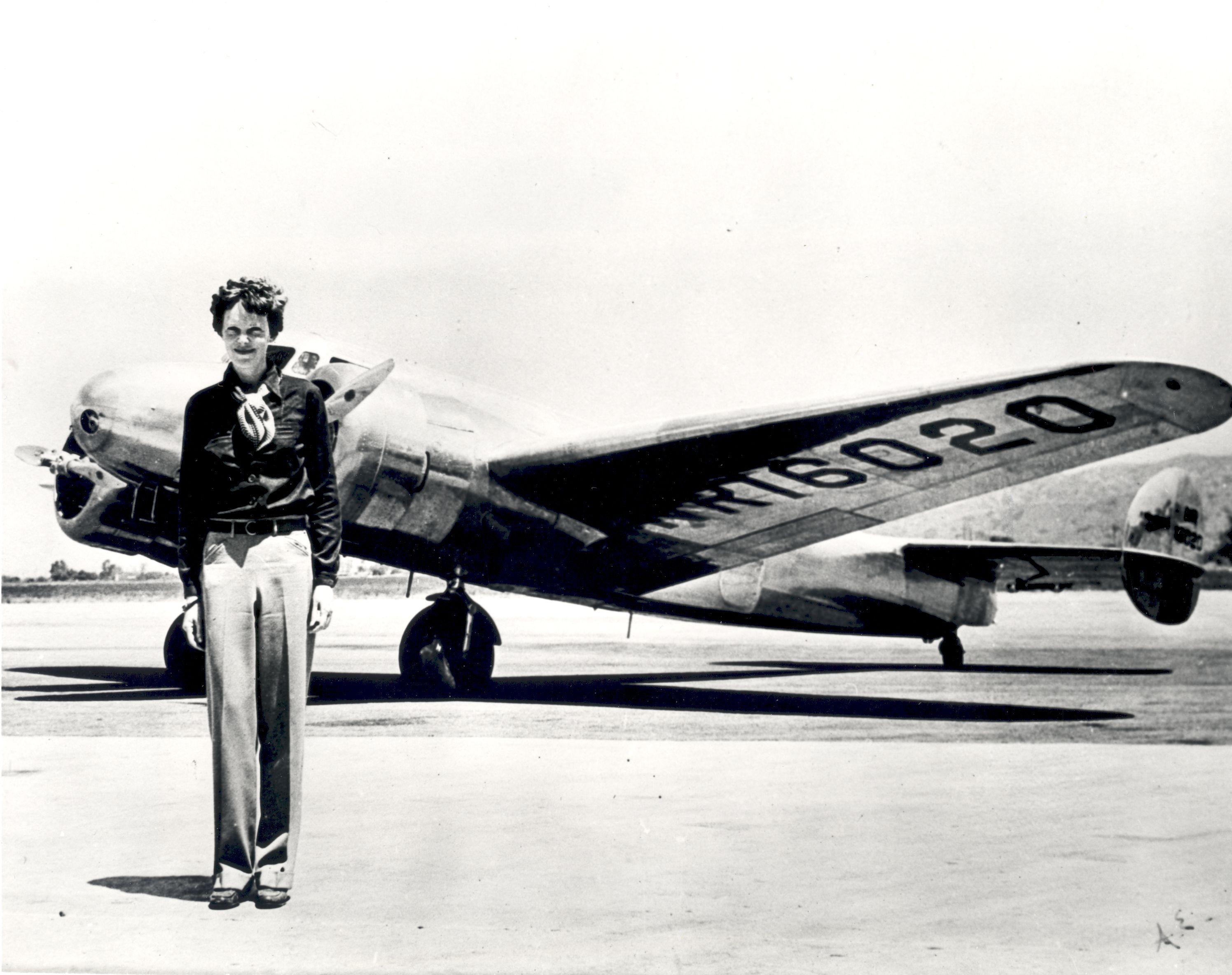 Amelia Earhart HD Wallpaper and Background Image