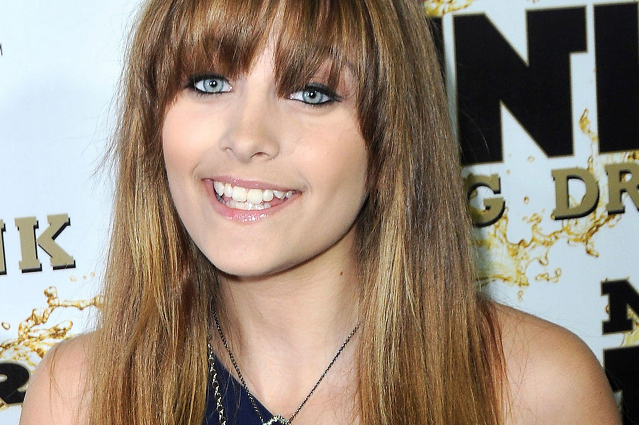 HD Paris Jackson Wallpaper