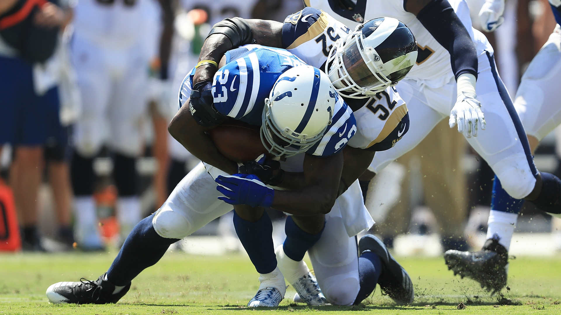 Rams LB Alec Ogletree Signs 4 Year Extension Worth Reported $42M