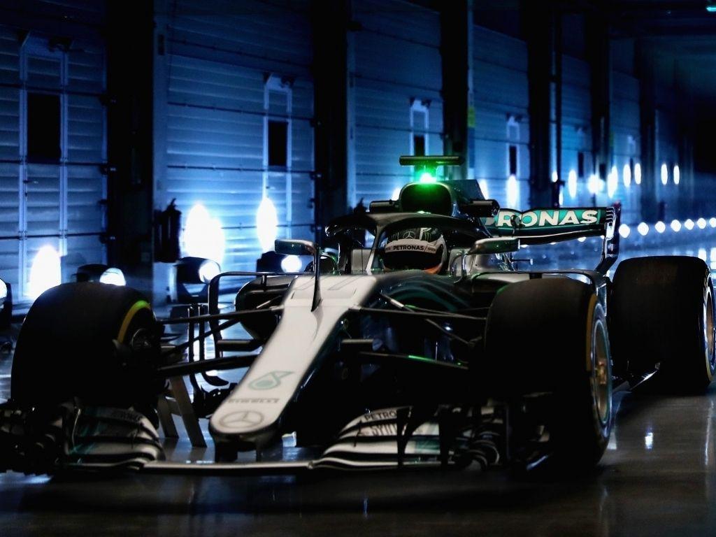 Mercedes unveil their 'new diva', the W09