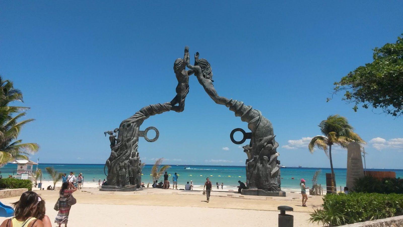 Miss HappyFeet: Local's Secrets (3), Fern's Playa del Carmen