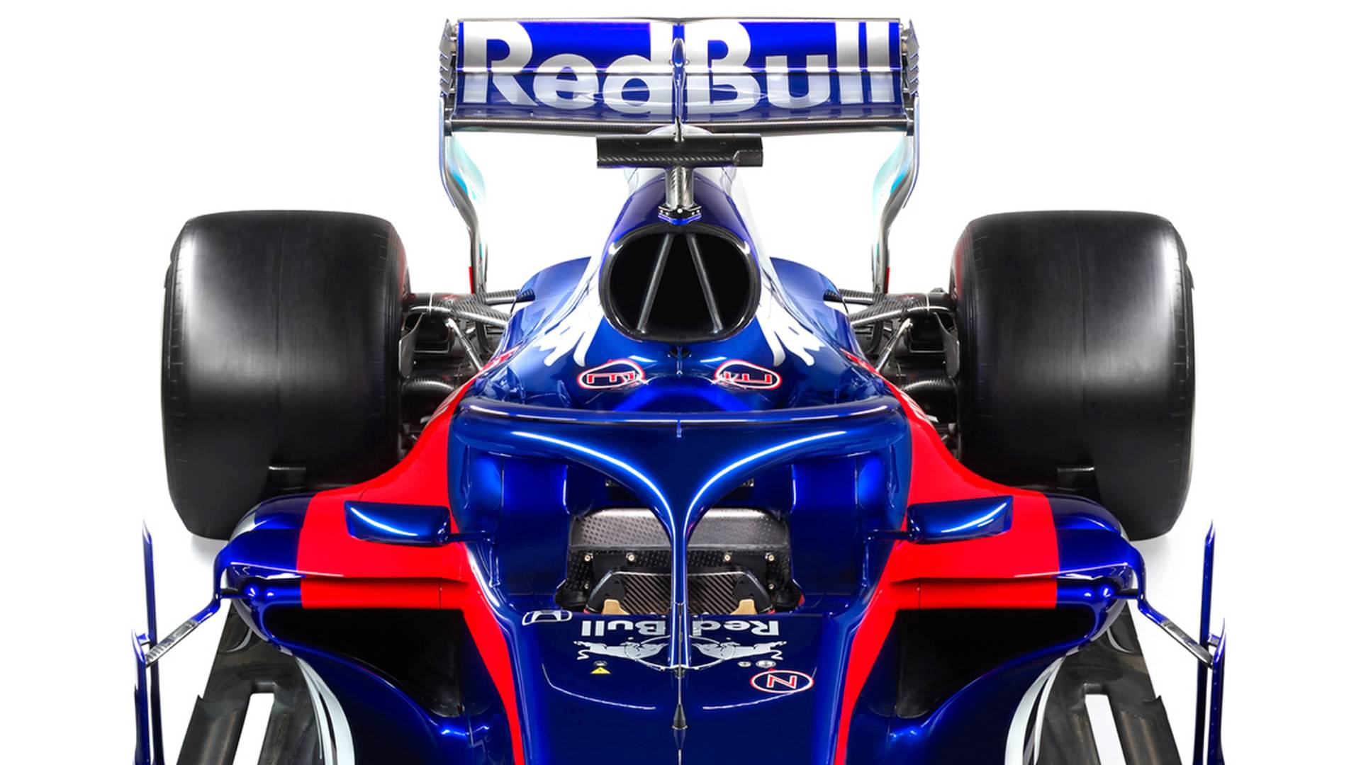 Toro Rosso and Red Bull take wraps off their 2018 F1 cars