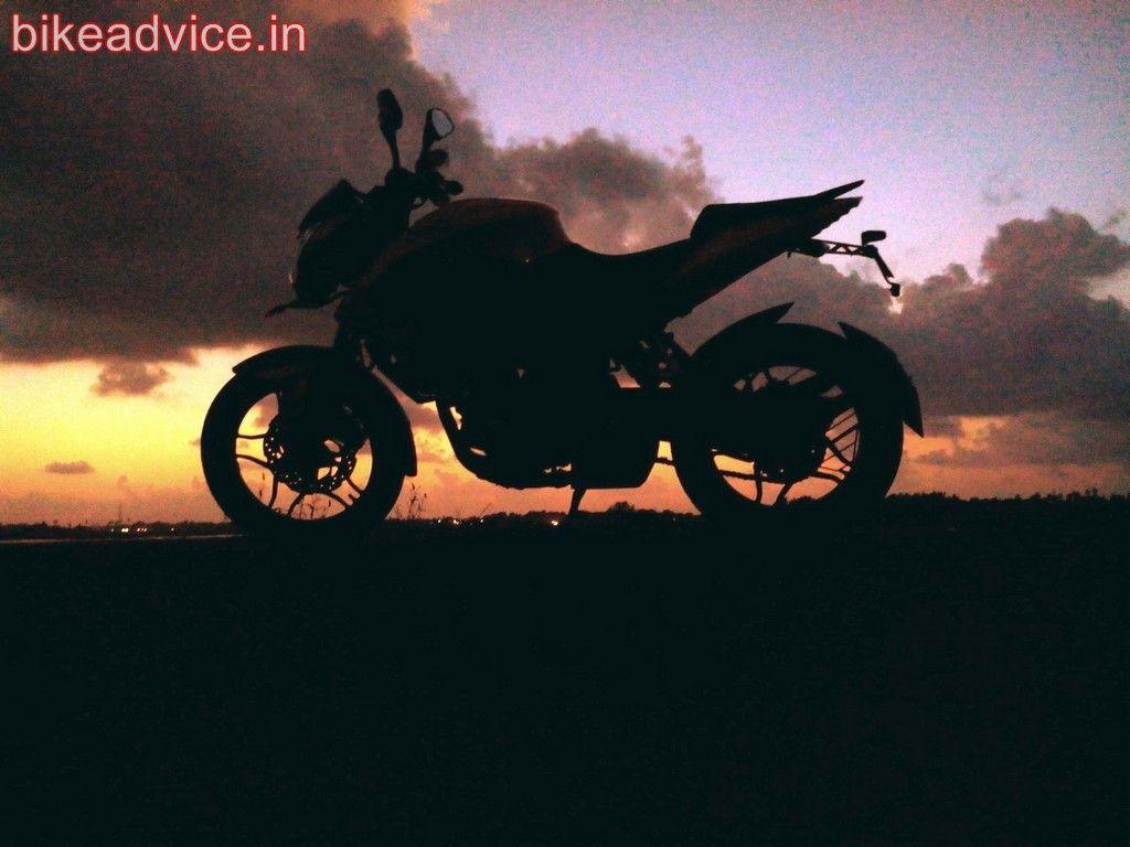 User Review Pulsar 200NS: Top Speed, Pics, Mileage, pros & cons