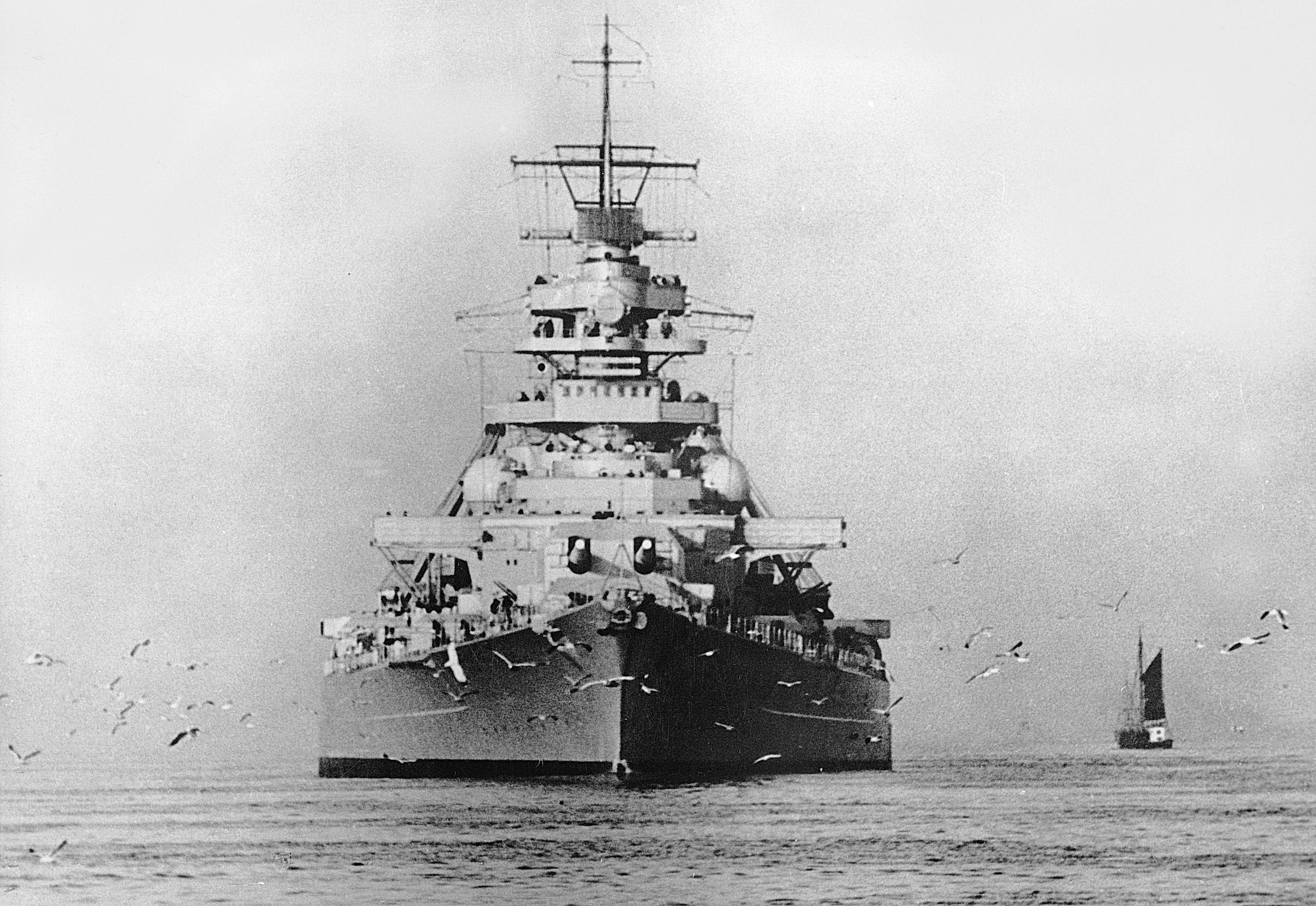 German battleship Bismarck Full HD Wallpaper