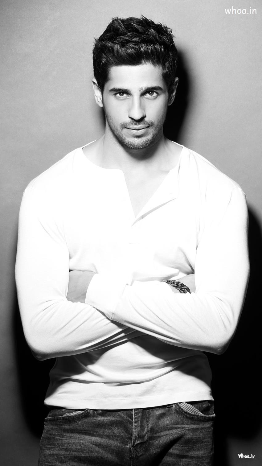 Siddharth Malhotra White T Shirt With Black And White HD Wallpaper