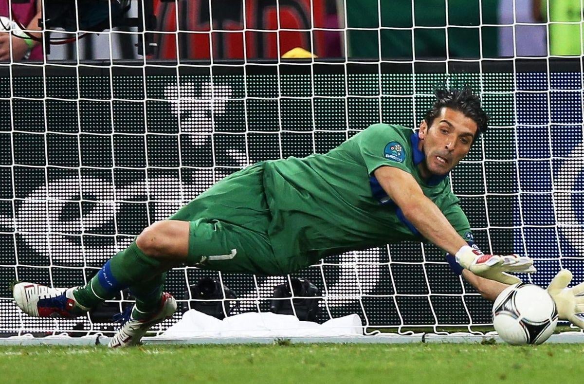 Buffon's save Who are the best goalkeepers in football history