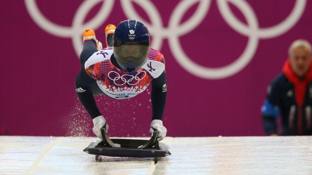 Lizzy Yarnold on her way to gold in the skeleton at the Sochi 2014