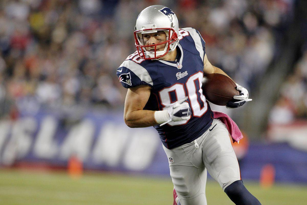 Patriots WR Danny Amendola won't change playing style to avoid