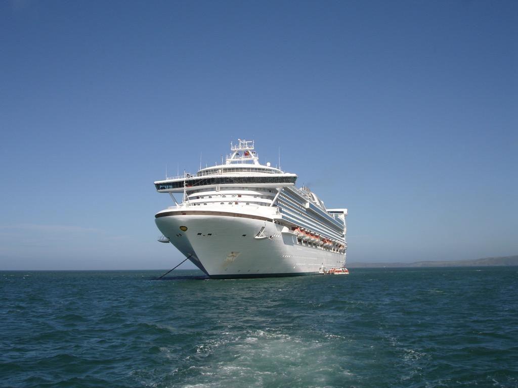 Cruise Ships Wallpapers FREE