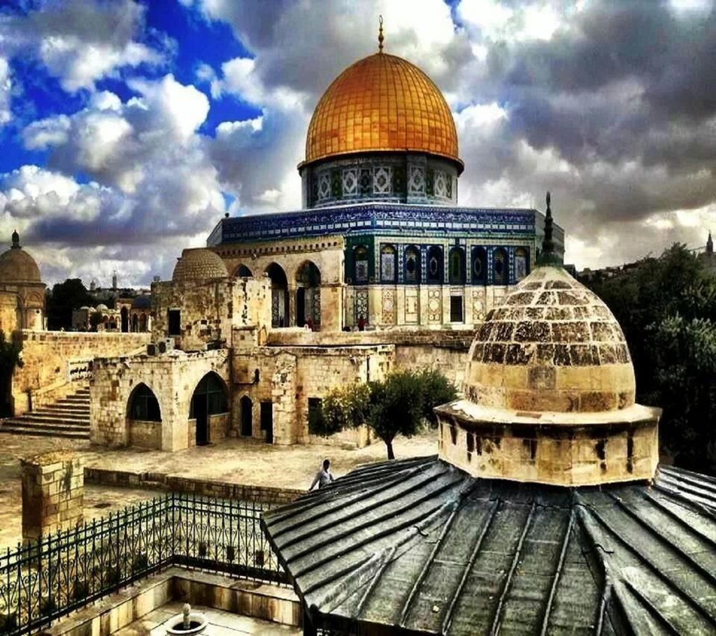 Download Dome Of The Rock wallpaper to your cell phone