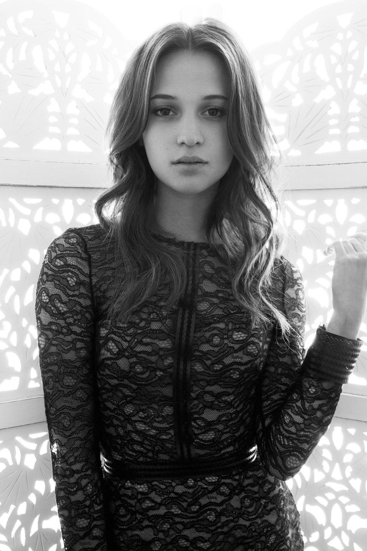 Alicia Vikander Full HD 1080p Image Photo Pics Wallpaper