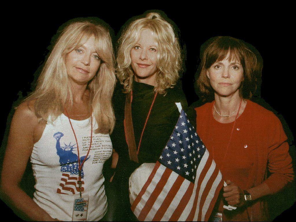 Meg, Goldie Hawn, Sally Field Ryan Wallpaper